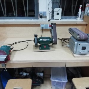 Fine sanding workstation