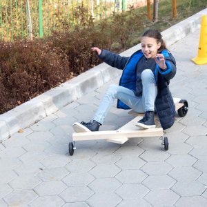Kids in Tech - "Кола на бъдещето"