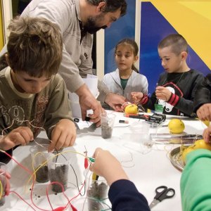 Kids in Tech - "Кола на бъдещето"