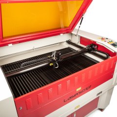 Работна станция Laser cutter (Laserscript LS1290 PRO)